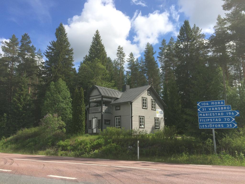 Route 26 Bed and Breakfast Laxtjärn Eksteriør billede